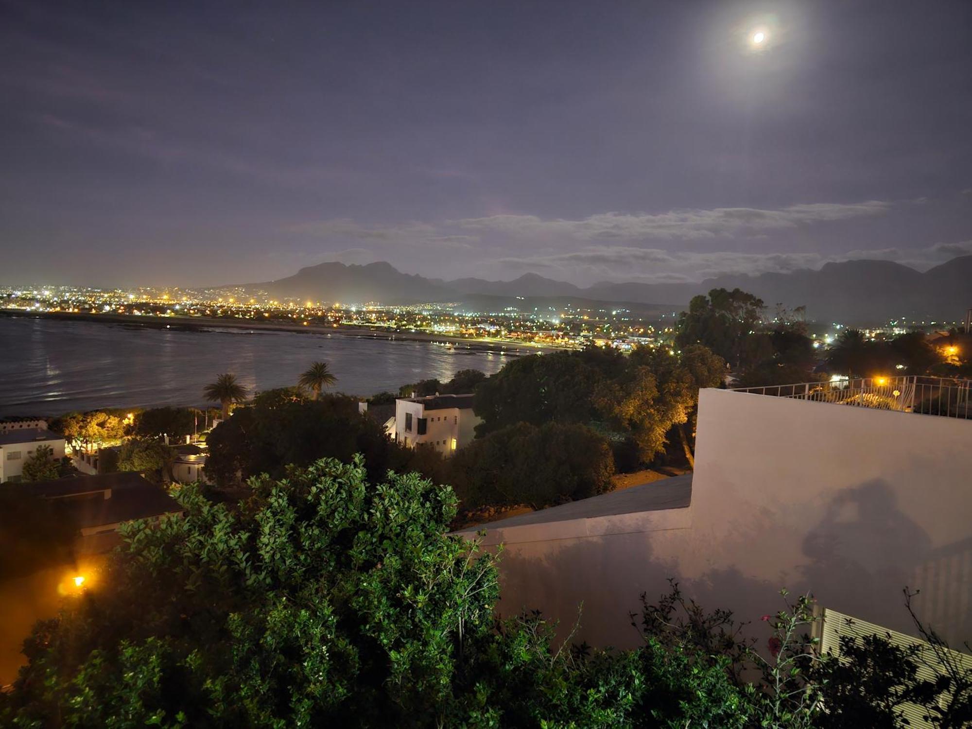 La Isla Bonita Bed & Breakfast เคปทาวน์ ภายนอก รูปภาพ