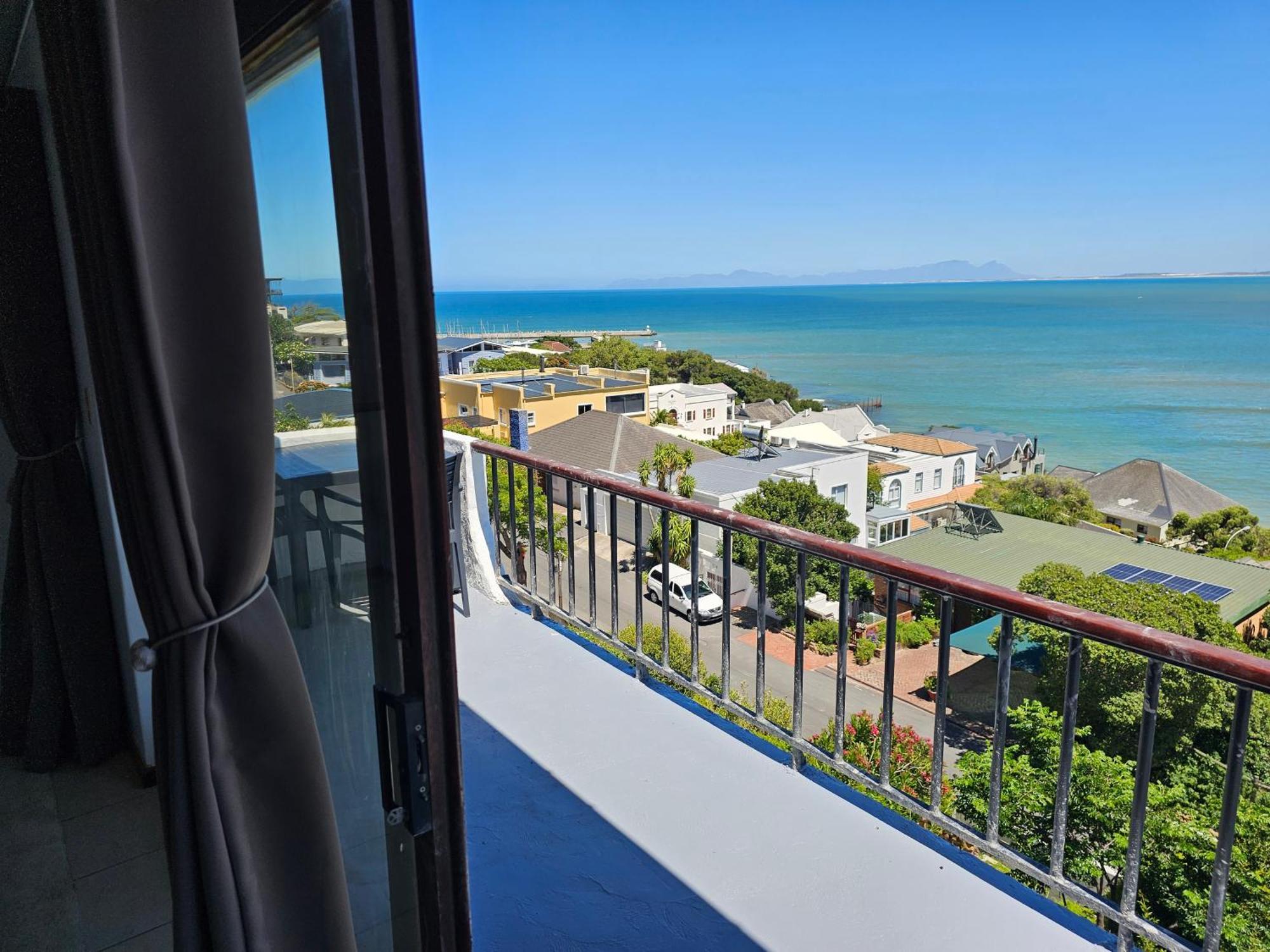 La Isla Bonita Bed & Breakfast เคปทาวน์ ภายนอก รูปภาพ