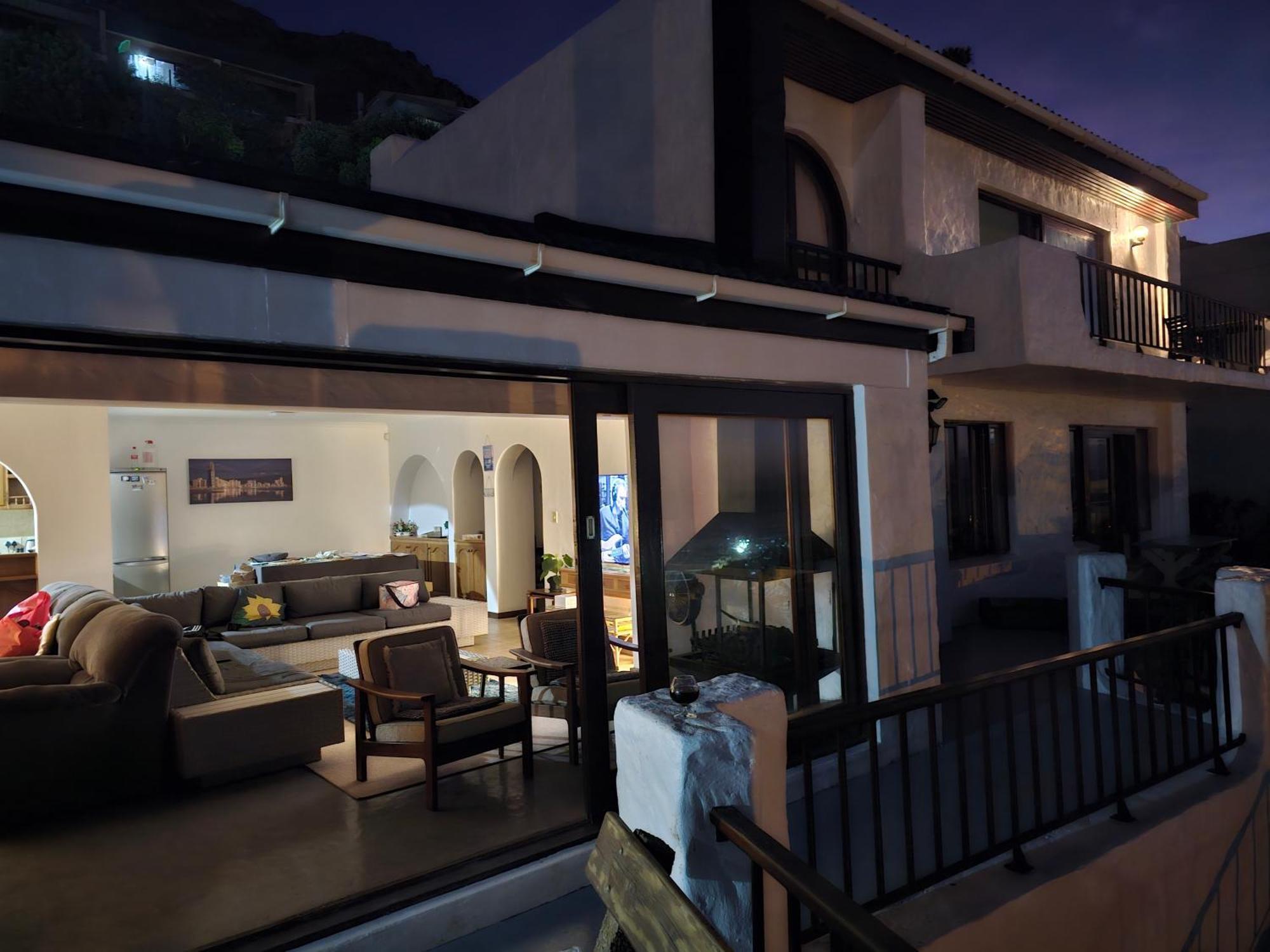 La Isla Bonita Bed & Breakfast เคปทาวน์ ภายนอก รูปภาพ